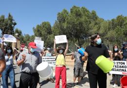Απέρριψε την αναπομπή Προέδρου για τους 