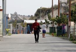 Asylum seekers receiving benefits down t