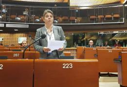 Όχι πειράματα στην οικονομία λέει η Χ. Ε