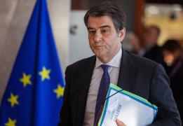 Ulusal seçimlere ramak kala komiserlerin