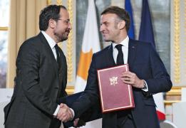 قبرص تعزز حضورها الدولي باتفاقيات استرات