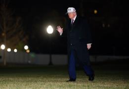 Επιπλέον δασμούς 25% σε χώρες που συναλλ