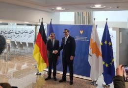 وزير خارجية ألمانيا يصف قبرص قبيل الاجتم