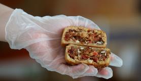 Παραγωγή Mooncake (φεγγαρόπιτας) στο Ανόι, Βιετνάμ