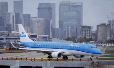 Η KLM πραγματοποιεί πτήσεις σε 164 προορ