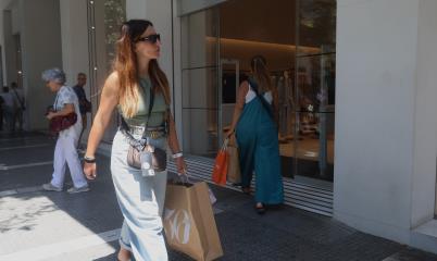 CBC: Consumer credit interest rate decre