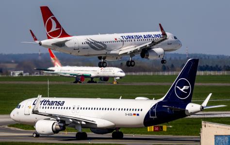 Αεροσκάφος Lufthansa έπιασε φωτιά εν πτή