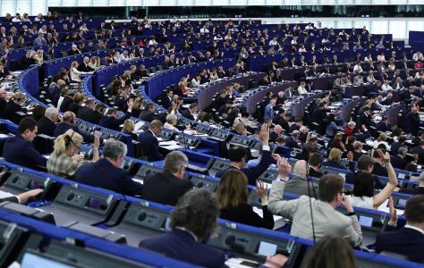 Θετικές και προβληματικές αναφορές στην 