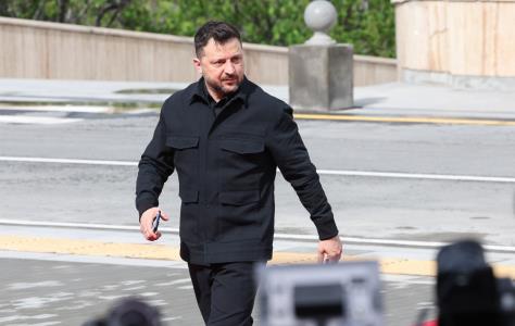 Ο Πούτιν εξακολουθεί να επιλέγει τον πόλ