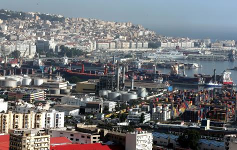 Τουλάχιστον δώδεκα νεκροί και δεκάδες τρ