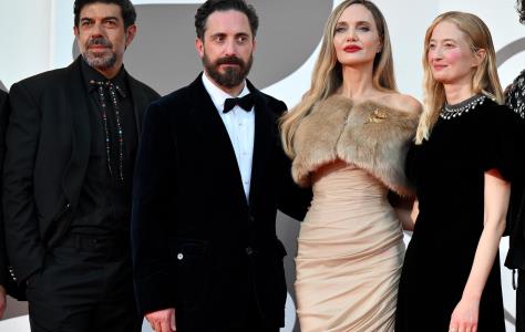 Το γοτθικό σύμπαν της Όντρεϊ Νιφενέγκερ 