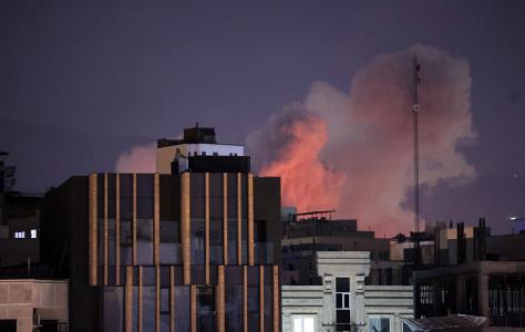 Νέο κύμα αμερικανικών επιθέσεων στο Ιράν