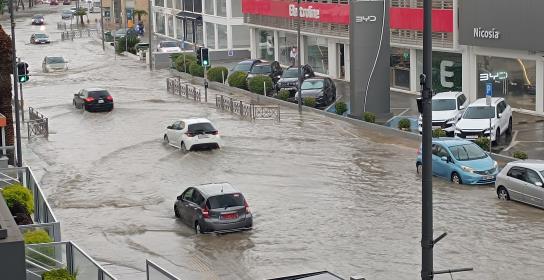 Εντονες βροχοπτώσεις στη Λευκωσία, αρκετ