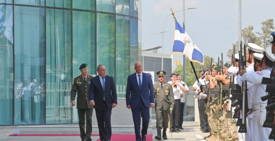 Η Ελλάδα συνεχίζει να στηρίζει προσπάθει