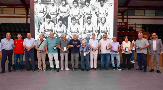 Ο Κεραυνός τίμησε το ποδοσφαιρικό του τμ