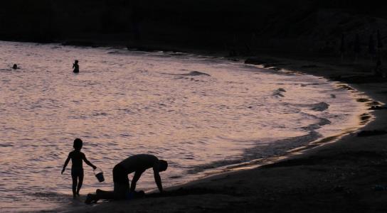 Πάνω από 100 δρομείς και κολυμβητές συμμ