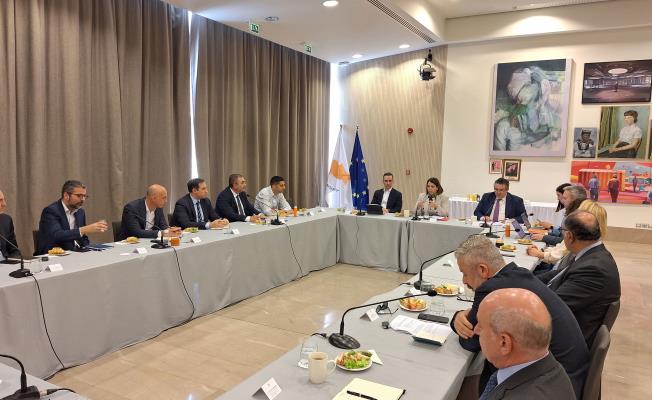 Η ενίσχυση της τεχνολογικής συνεργασίας 