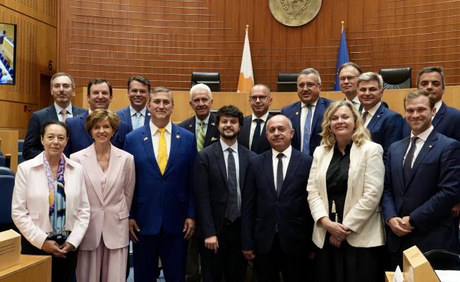 Σημαντική η διακοινοβουλευτική συνεργασί