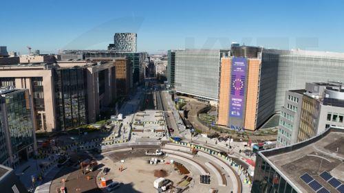 Η Κομισιόν ζητά από Ουγγαρία διευκρινίσεις για δημοσίευμα σχετικά με διαρροή πληροφοριών προς Ρωσία