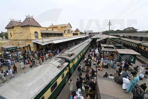 Το Πακιστάν ανακοινώνει παύση σύγκρουσης με Αφγανιστάν λόγω Ραμαζανιού