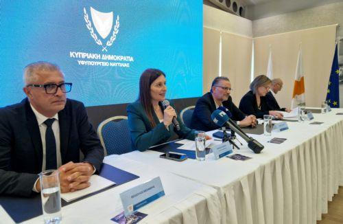 Denizcilik Müsteşarı: “Hükûmet ve Denizcilik Müsteşarlığı Hürmüz Boğazı’ndaki gelişmeleri yakından izliyor”