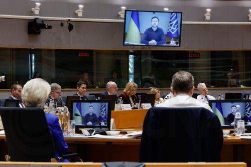 Το Κίεβο καλεί το νέο Βούλγαρο Πρωθυπουργό να μην «εκτροχιάσει» την υποστήριξη της ΕΕ