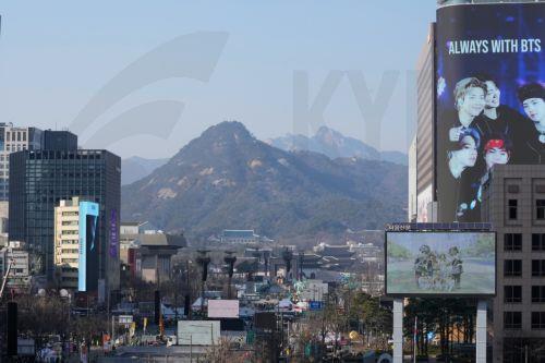 Περίπου 260.000 άτομα στη Σεούλ για τη μεγάλη επιστροφή των BTS