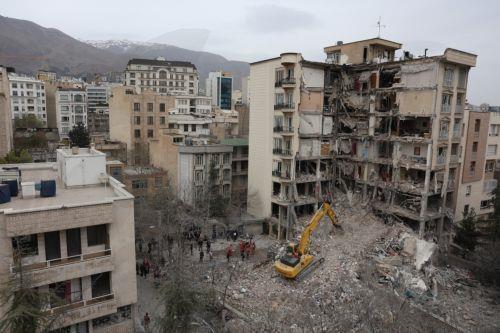 Νέο κύμα ισραηλινών αεροπορικών βομβαρδισμών στην Τεχεράνη