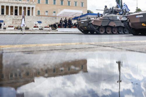 Ελλάδα: Με τη στρατιωτική παρέλαση κορυφώθηκαν οι εορτασμοί για την 25η Μαρτίου