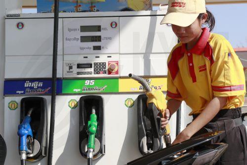 Η τιμή βαρελιού του WTI ξεπέρασε τα 100 δολάρια, η τιμή του Brent στα 116