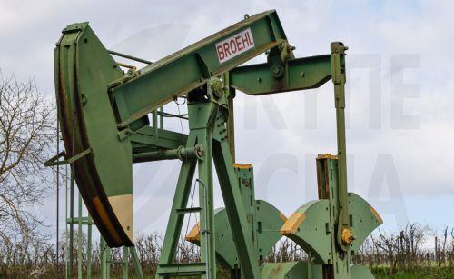 Περαιτέρω πτώση 5% στις τιμές πετρελαίου λόγω αισιοδοξίας για συμφωνία στη Μ. Ανατολή