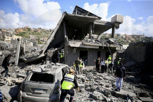 Στρατιωτική πηγή στον Λίβανο δήλωσε ότι τρεις δημοσιογράφοι σκοτώθηκαν από ισραηλινό πλήγμα