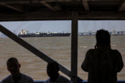 Ενα ιαπωνικό και ένα τουρκικό πλοίο πέρασαν από τα Στενά του Ορμούζ τις τελευταίες ώρες