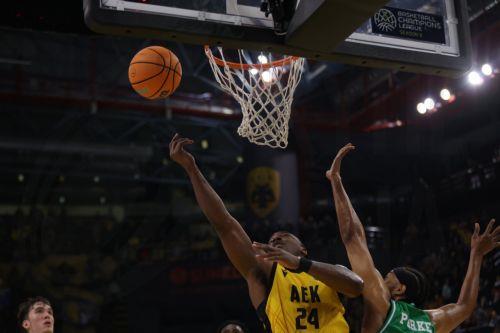 «Βαριά» ήττα της ΑΕΚ στην Μπανταλόνα και η πρόκριση θα κριθεί στη «SUNEL Arena»