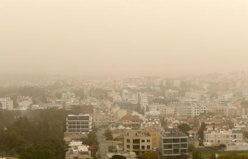 Πλήρη αποφυγή υπαίθριας άσκησης λόγω σκόνης συστήνει ο ΚΟΑ
