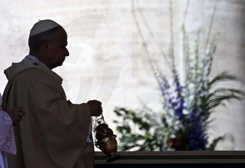 Όποιος διαθέτει την εξουσία να προκαλεί πολέμους ας επιλέξει την ειρήνη, λέει ο πάπας Λέων