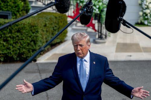 O Τραμπ δεν ανησυχεί για το ενδεχόμενο διάπραξης εγκλημάτων πολέμου στο Ιράν