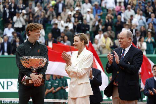 Ο Σίνερ νίκησε τον Αλκαράθ και κατέκτησε το τρόπαιο Μόντε Κάρλο Masters