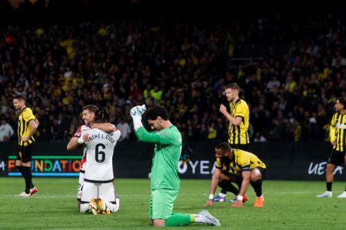 Η ΑΕΚ «άγγιξε» το θαύμα αλλά τελικά αποκλείστηκε από τα ημιτελικά του Conference League