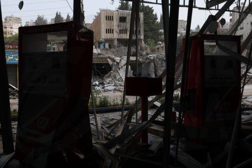 Ένας Γάλλος στρατιωτικός σκοτώθηκε και άλλοι τρεις τραυματίστηκαν στον Λίβανο, ανακοίνωσε ο Μακρόν