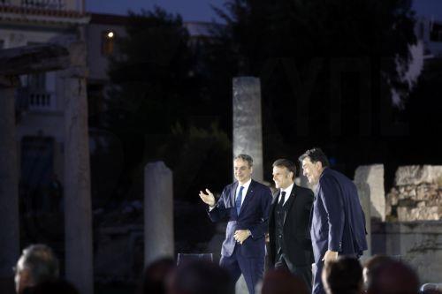 Αν απειληθεί η κυριαρχία της Ελλάδας θα είμαστε εδώ, είπε ο Μακρόν