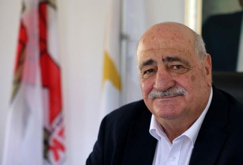 Την αποχώρηση από την ηγεσία της ΕΔΕΚ ανακοίνωσε ο Νίκος Αναστασίου