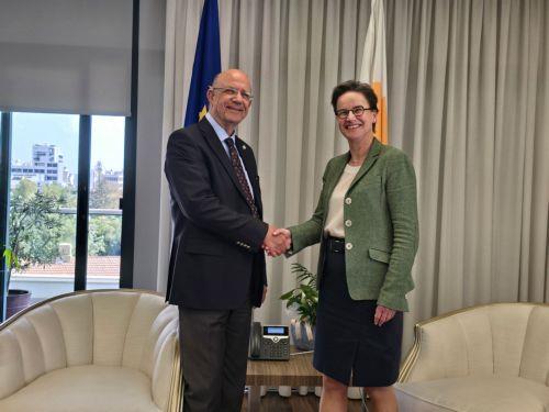 Finance Minister discusses Cyprus EU Presidency priorities with ESMA Chair