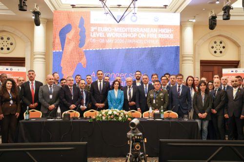 Στρατηγικό κέντρο ο κόμβος πυρόσβεσης στην Κύπρο, λέει η Ευρωπαία Επίτροπος
