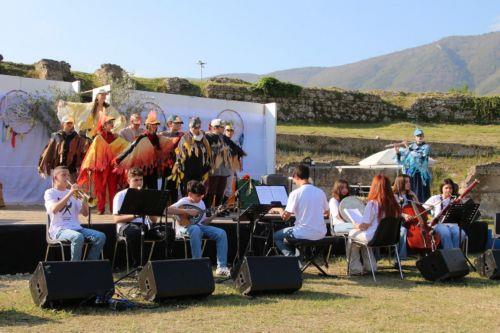 Πρωτιά για το Νικολαΐδειο Γυμνάσιο στον Πανευρωπαϊκό Διαγωνισμό Αρχαίου Θεάτρου στην Ιταλία