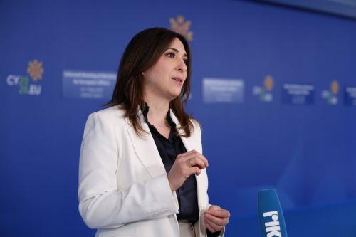 Στόχος η προώθηση μιας πιο αυτόνομης Ένωσης, λέει η Ραουνά στο άτυπο Συμβούλιο στη Λευκωσία