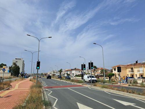 Νέες διαβάσεις πεζών στο δρόμο Λάρνακας – Δεκέλειας