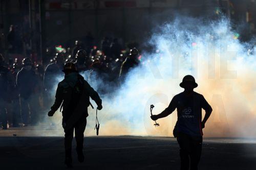 Συνεργάτης του Μαδούρο απελαύνεται στις ΗΠΑ, αναταραχή στη Βολιβία