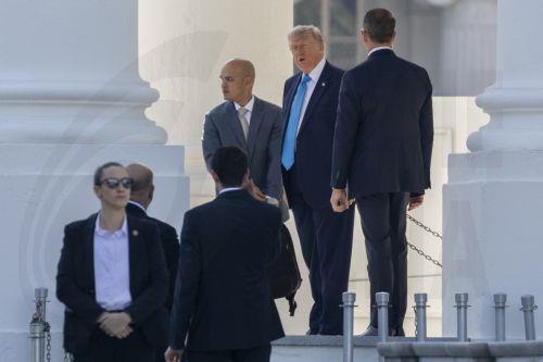 Όχι σε διόδια στα Στενά Ορμούζ, λέει ο Τραμπ
