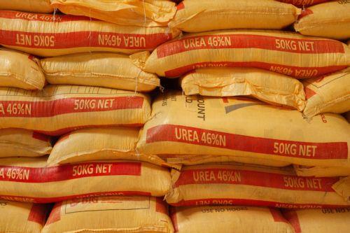 EU suspends tariffs on fertilizers and raw materials for one year to cut costs for farmers
